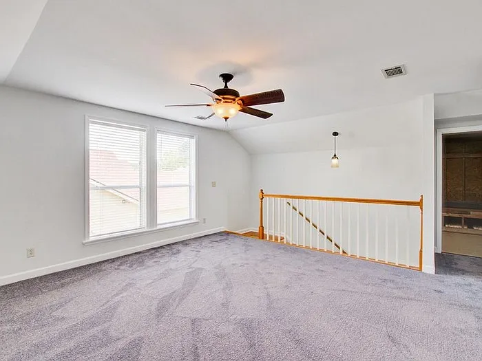 114 Wilton St — Photo 11