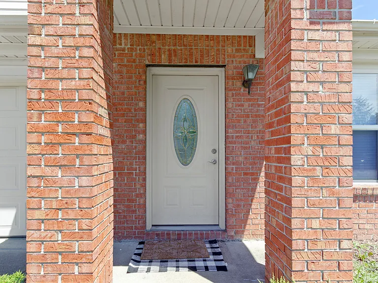 7763 Sunflower Dr — Photo 3