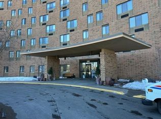 1181 Edgcumbe Rd APT 810, Saint Paul, MN 55105