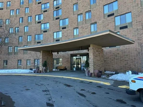 1181 Edgcumbe Rd APT 810, Saint Paul, MN 55105