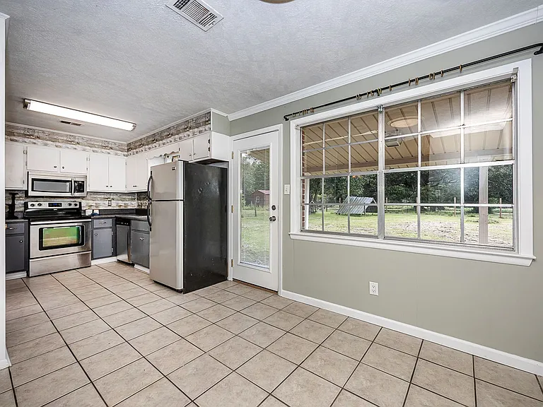 5836 Slater Cir — Photo 19