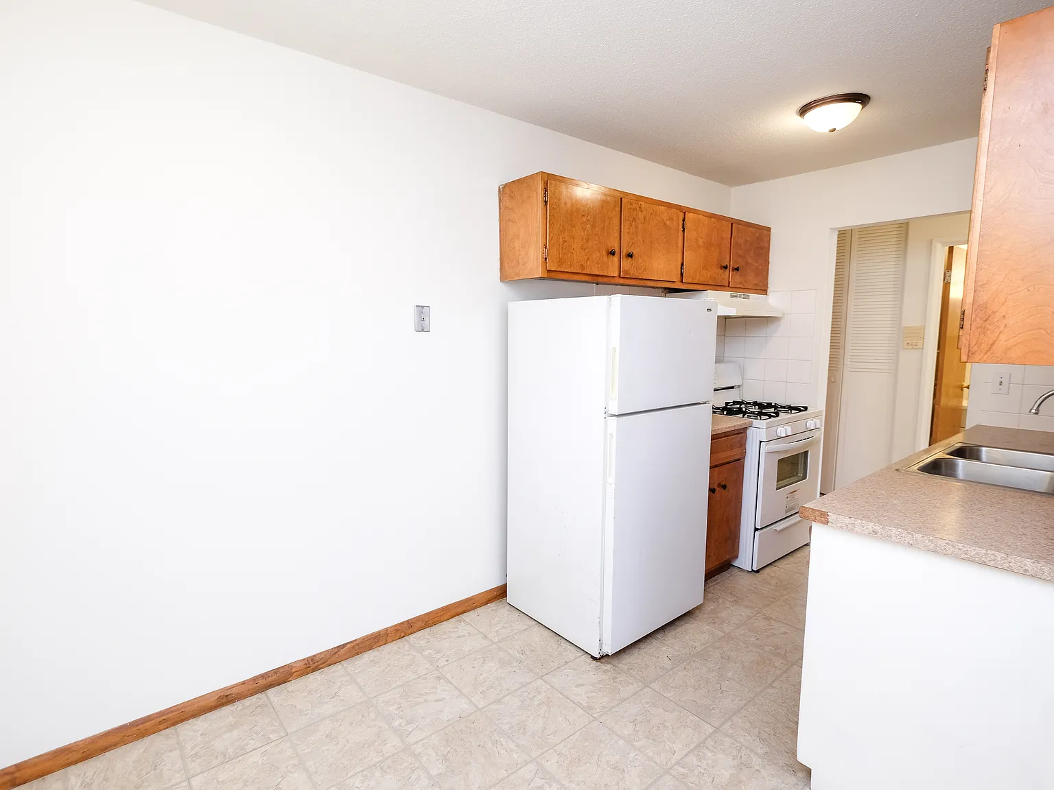 Corner 29 Apartments — Photo 4