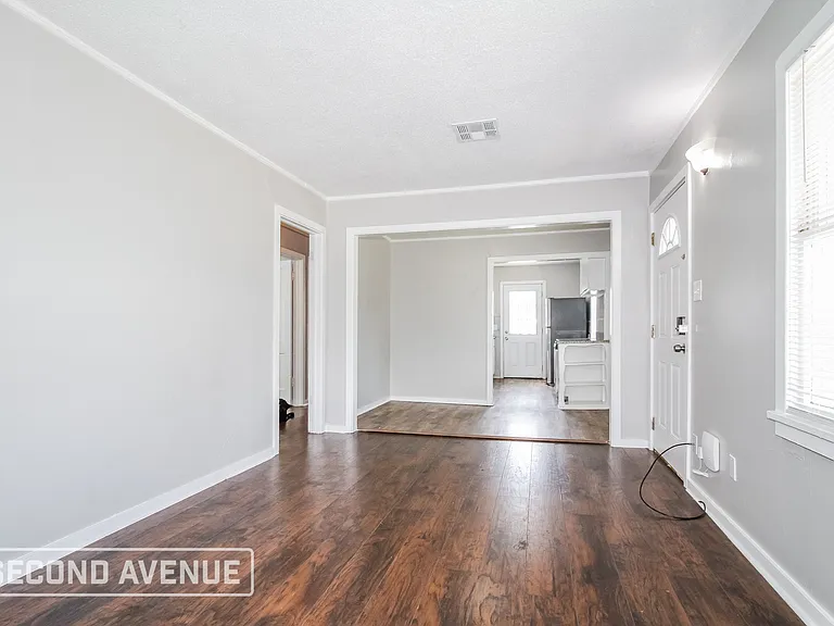 110 E Myrtle Dr — Photo 7