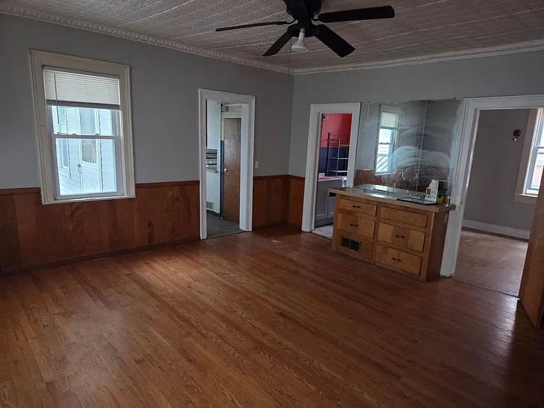 811 N Townsend St — Photo 1