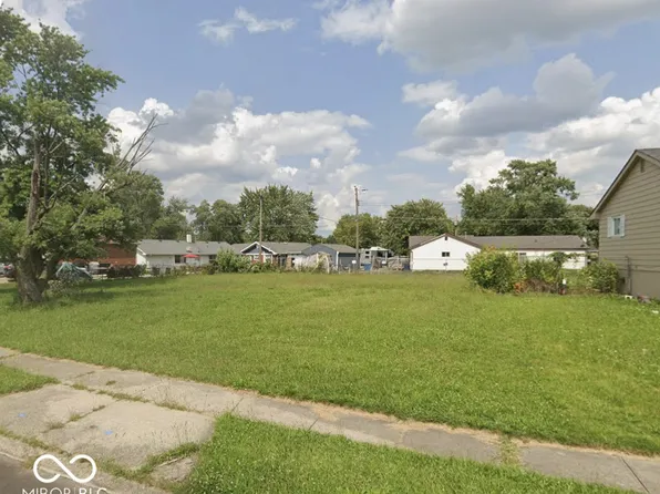 5133 Elmhurst Dr, Indianapolis, IN 46226