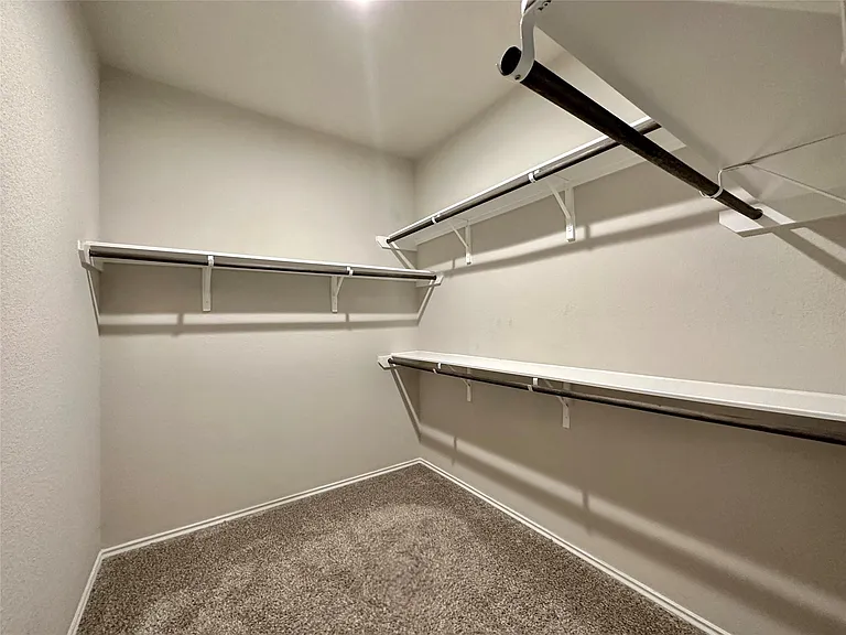5410 Pembrokeshire Cir — Photo 15