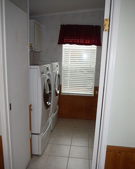 Laundry off the Kitchen.