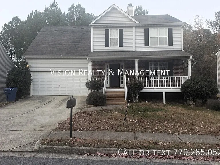 229 Bainbridge Cir — Photo 1
