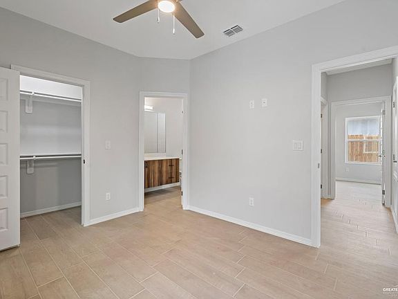 5th image of 2901 W Driftwood St #2