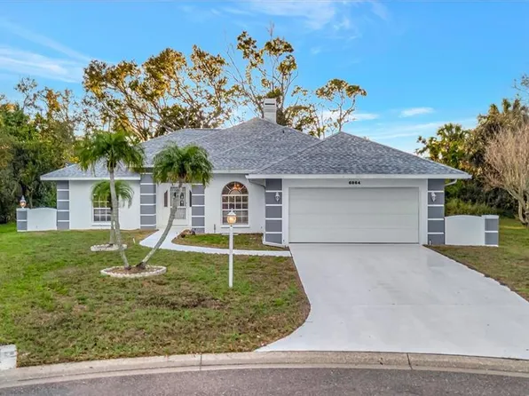 6864 Corral Ct, Sarasota, FL 34243