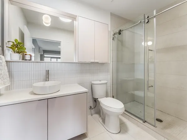 857 Communipaw Avenue image 22 of 25