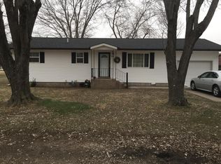 1832 Maple St, Seneca, MO 64865