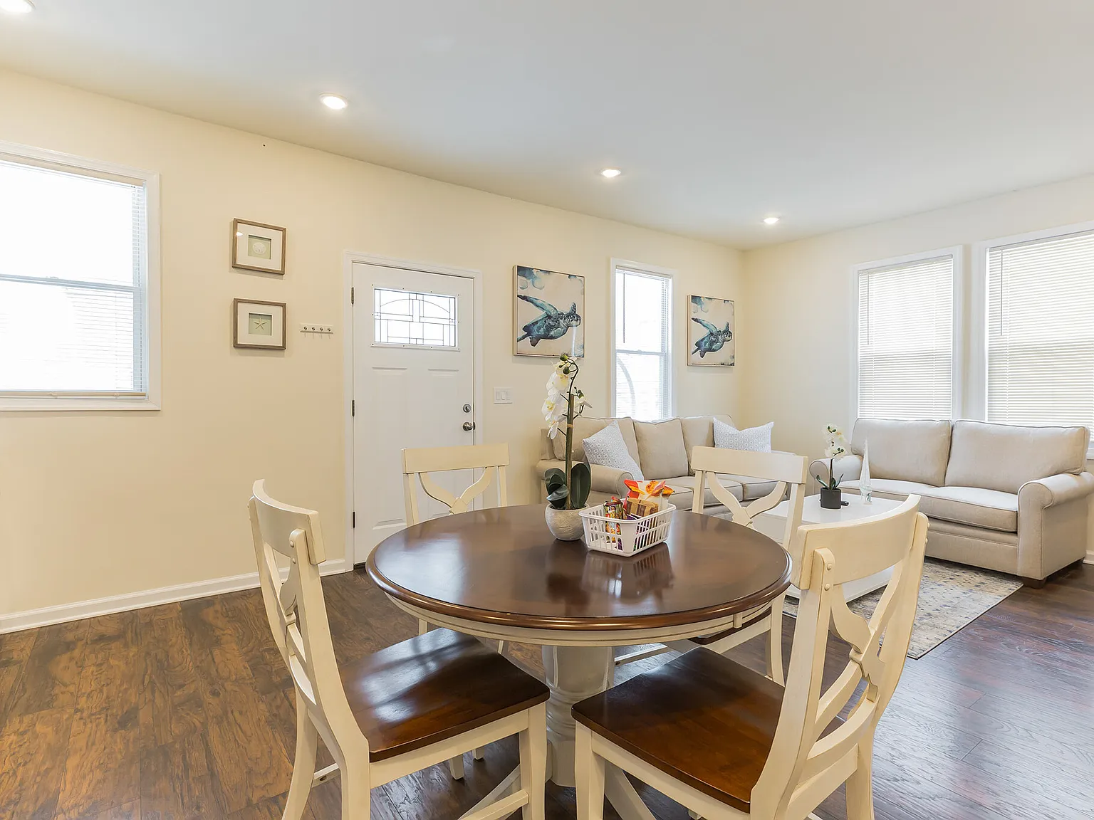 4 N Oakland - First Floor — Photo 3