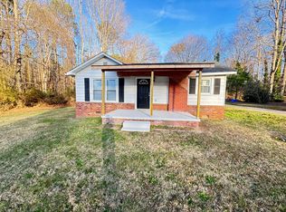 1714 Enochville Rd, Kannapolis, NC 28081