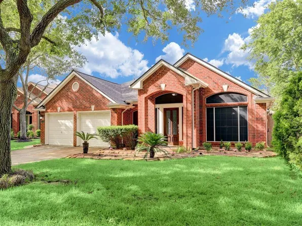 1435 Basswood Springs Ct, Houston, TX 77062