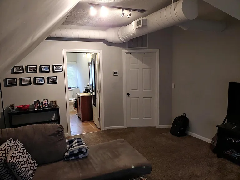 1835 Hewitt Ave #3 — Photo 5