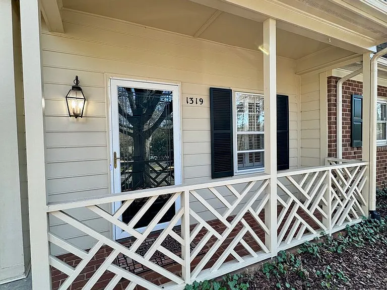 1319 Dylan Heath Ct — Photo 3