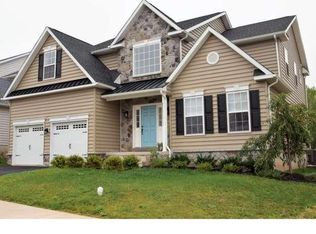 2135 Larkspur Ct, Pennsburg, PA 18073