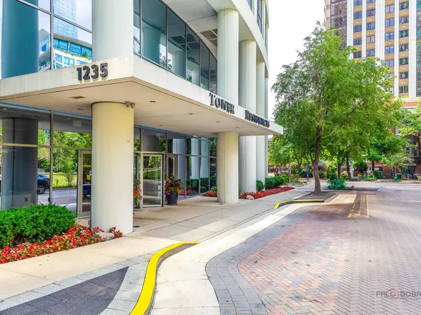 1235 S Prairie Ave APT 2107, Chicago, IL 60605