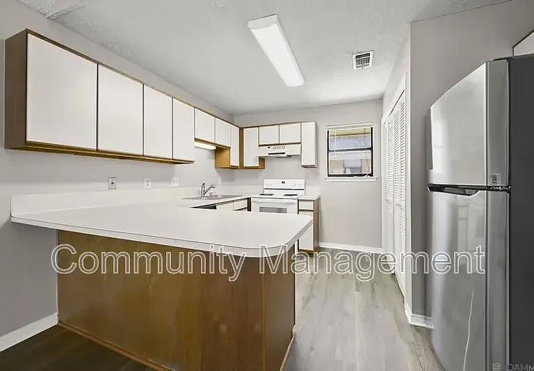 5141 Butter Creek Ln #208 — Photo 6