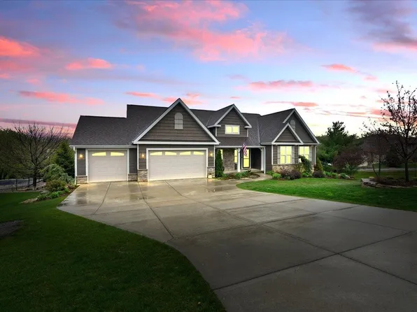 5826 Grassland Ter, Marshall, WI 53559