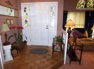 1238 Running Waters Dr, Saint Charles, MO