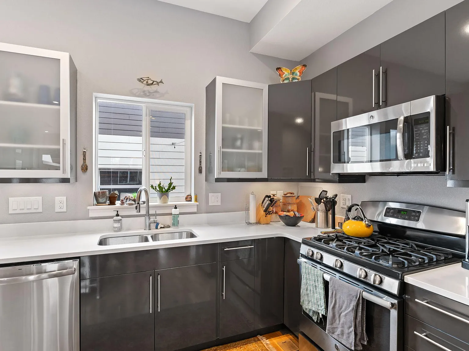 2815 W 52nd Ave — Photo 3