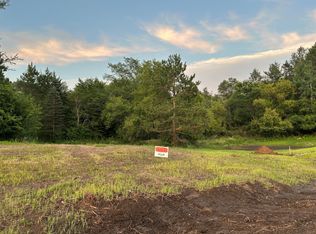 1195 60th St, Hudson, WI 54016