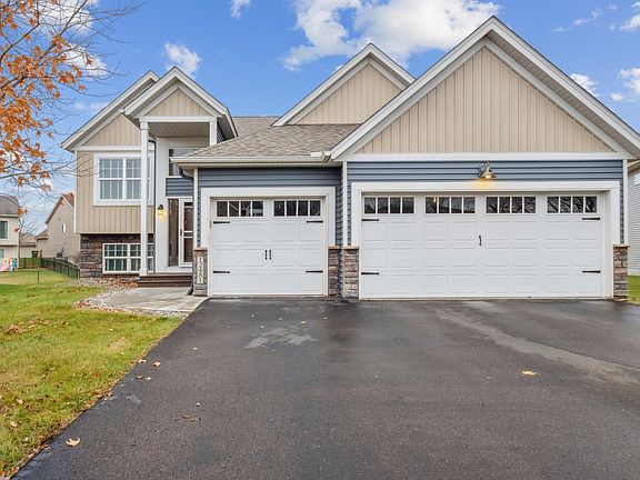 2nd image of 12481 Midway Cir NE