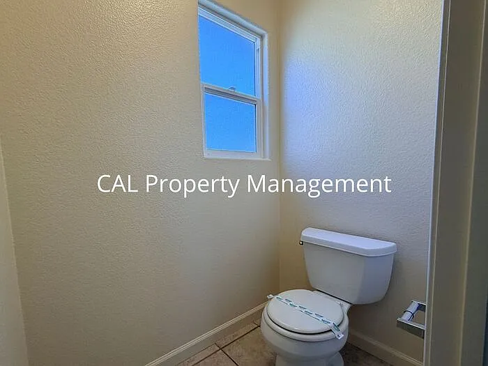 1159 Cobblestone St — Photo 16