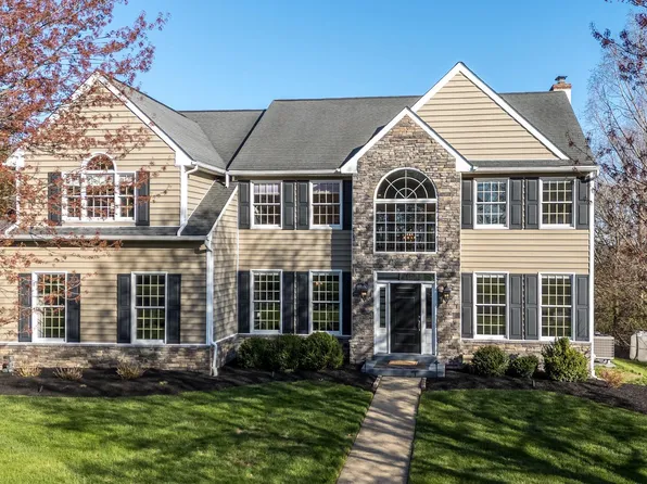 5510 Grandview Ln, Doylestown, PA 18902