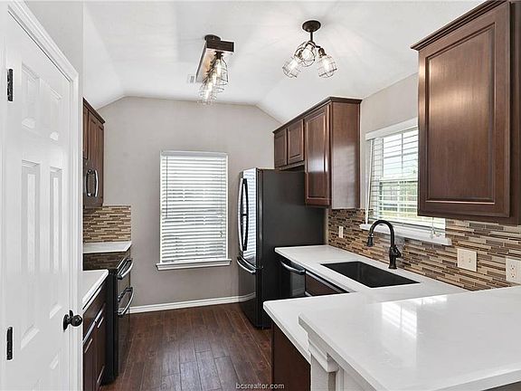 2nd image of 2645 Symphony Park Dr