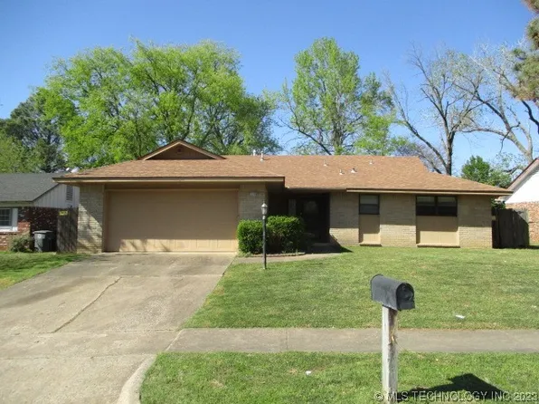 11709 E 22nd St, Tulsa, OK 74129