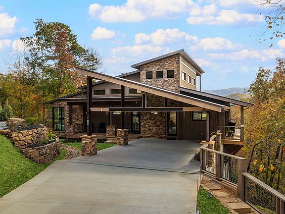 2nd image of 142 Sequoyah Rdg