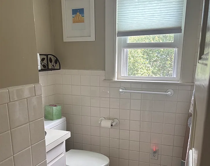 11 Beach Rd — Photo 4