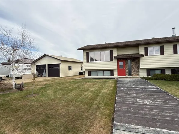 9707 SW 103rd St, Nampa, AB T0H 2R0