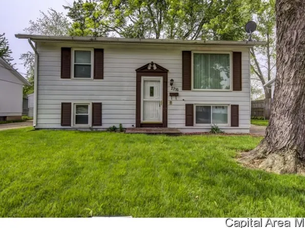 2216 Ramsey Ave, Springfield, IL 62702