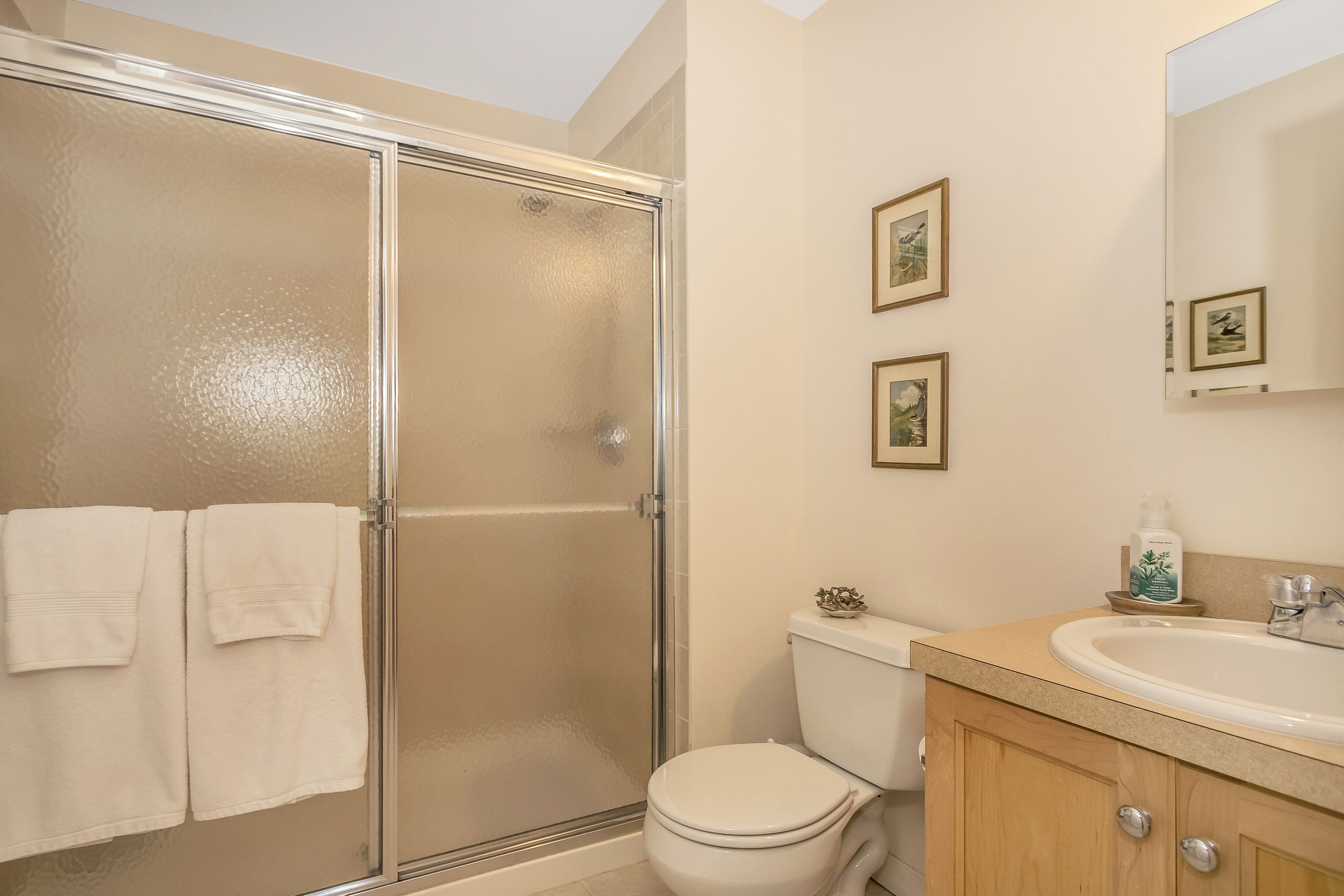 4 Black Pine St, Calverton, NY 11933 Out East