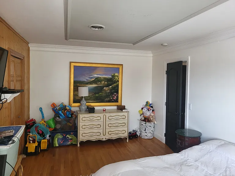 126 Biruta St #B20 — Photo 9