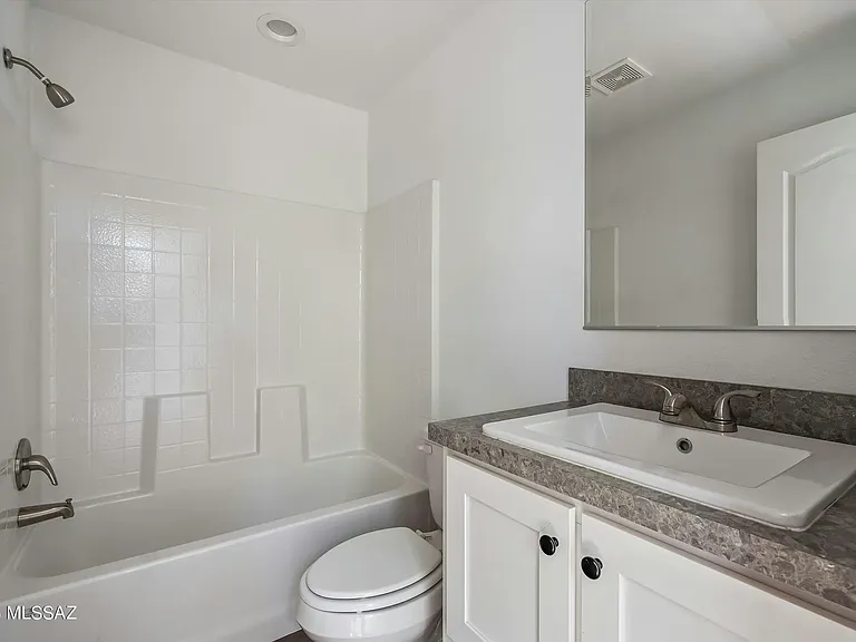 650 E Busby Dr #C — Photo 13
