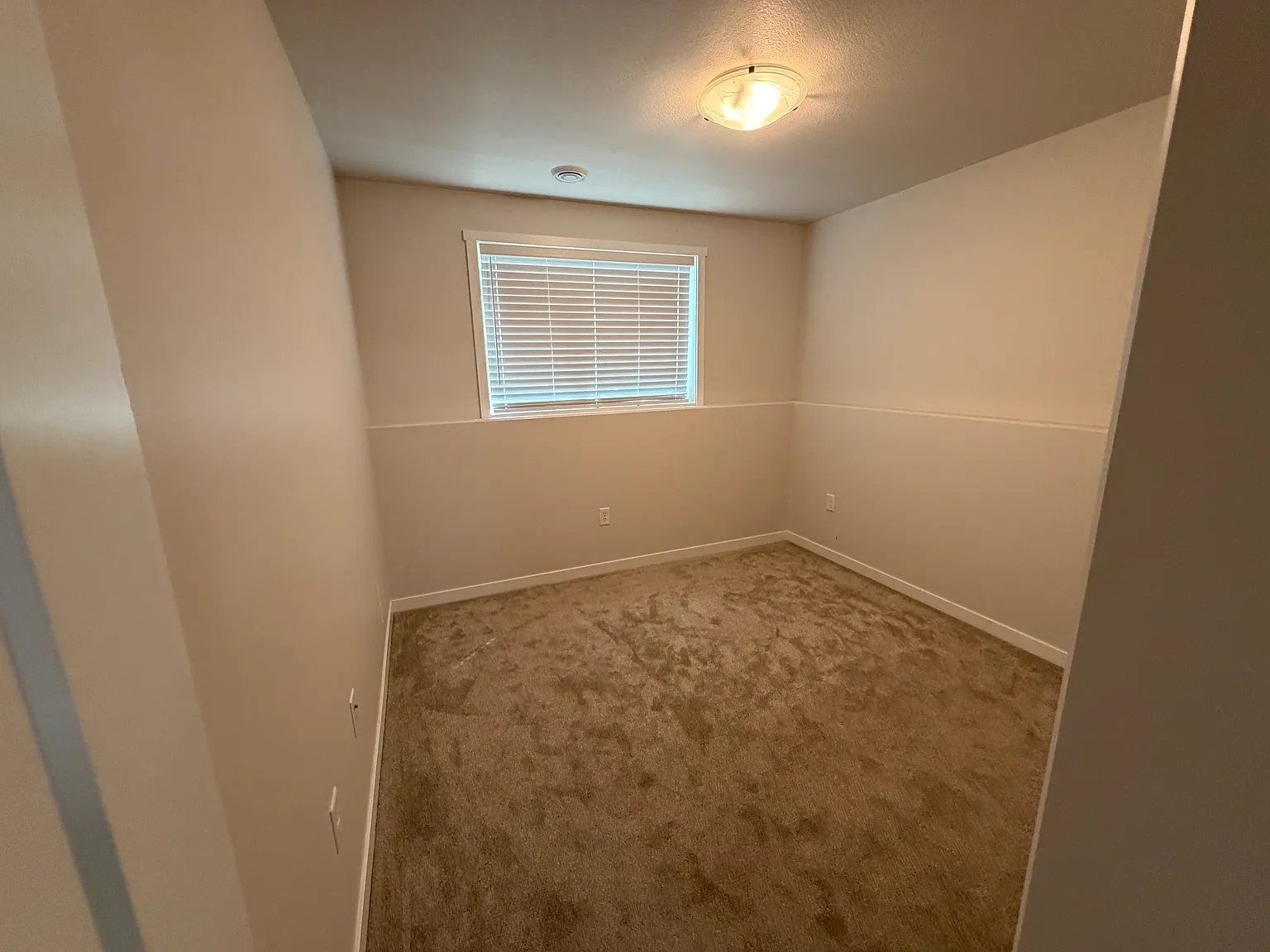 3 bed, 1944 sqft, $2,650 — Photo 4