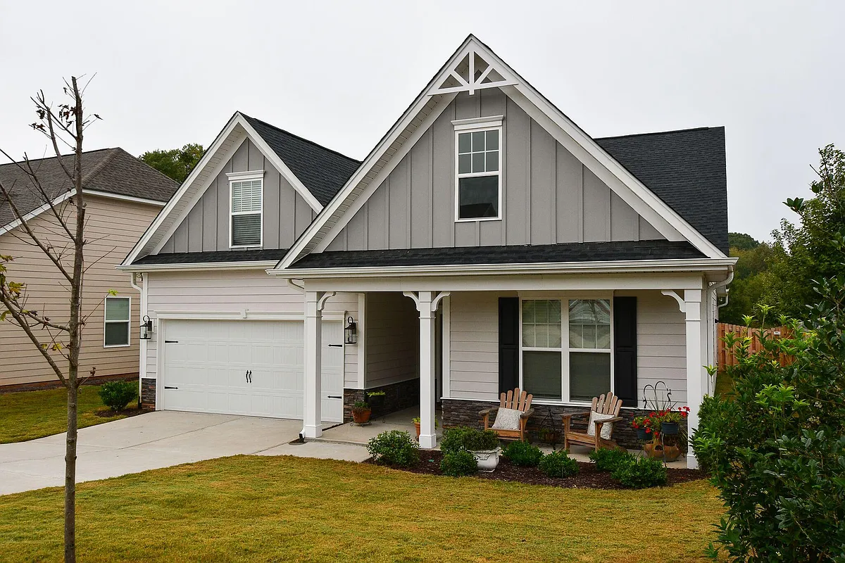 Building Photo - 2 Fowler Oaks Ln
