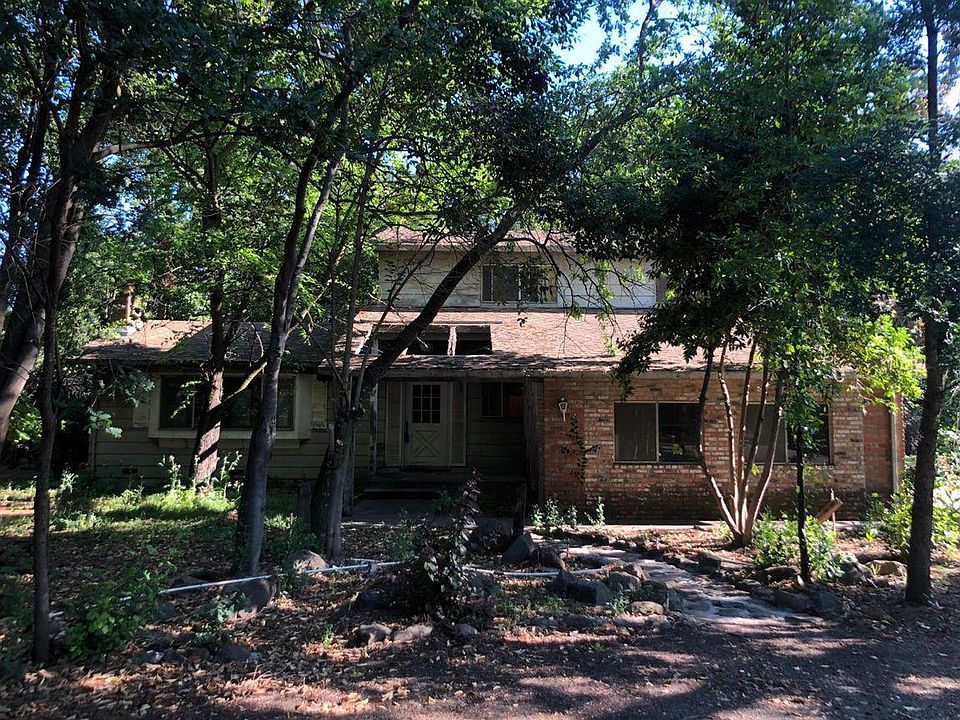 2nd image of 43154 Montgomery Ave
