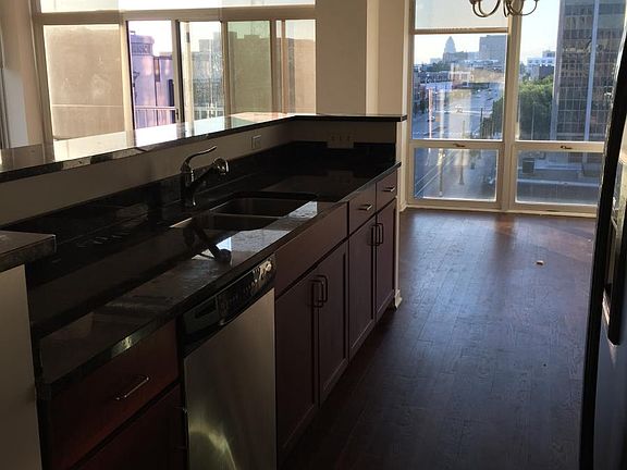 5th image of 3670 Woodward Ave APT 307