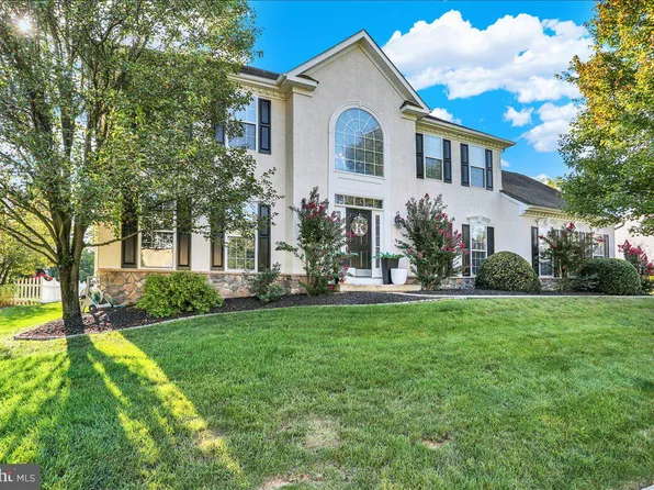 9 Hidden Brook Way, Reading, PA 19608