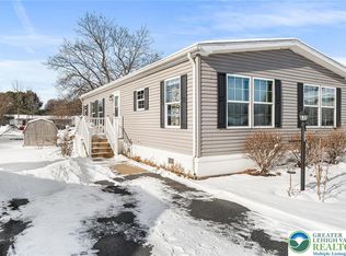 8754 Breinig Run Cir, Breinigsville, PA 18031