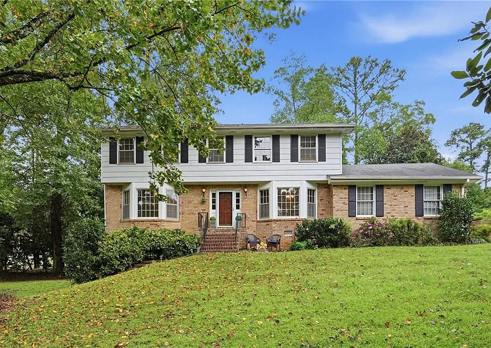 5291 Manhasset Cv