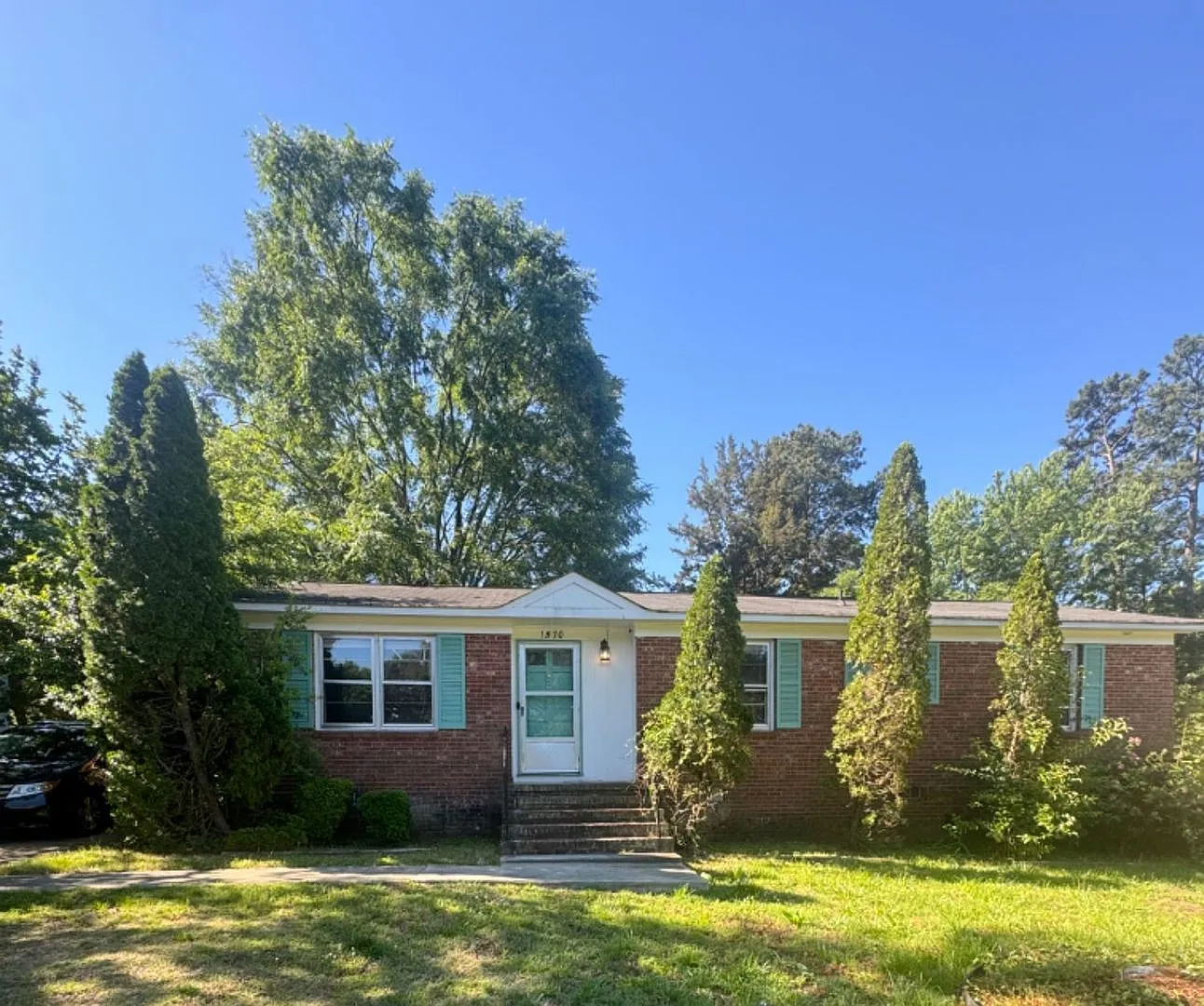 3 Bedroom near Hargett Park! — Photo 1