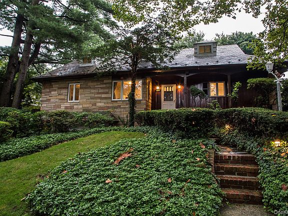 2nd image of 200 Melbourne Road