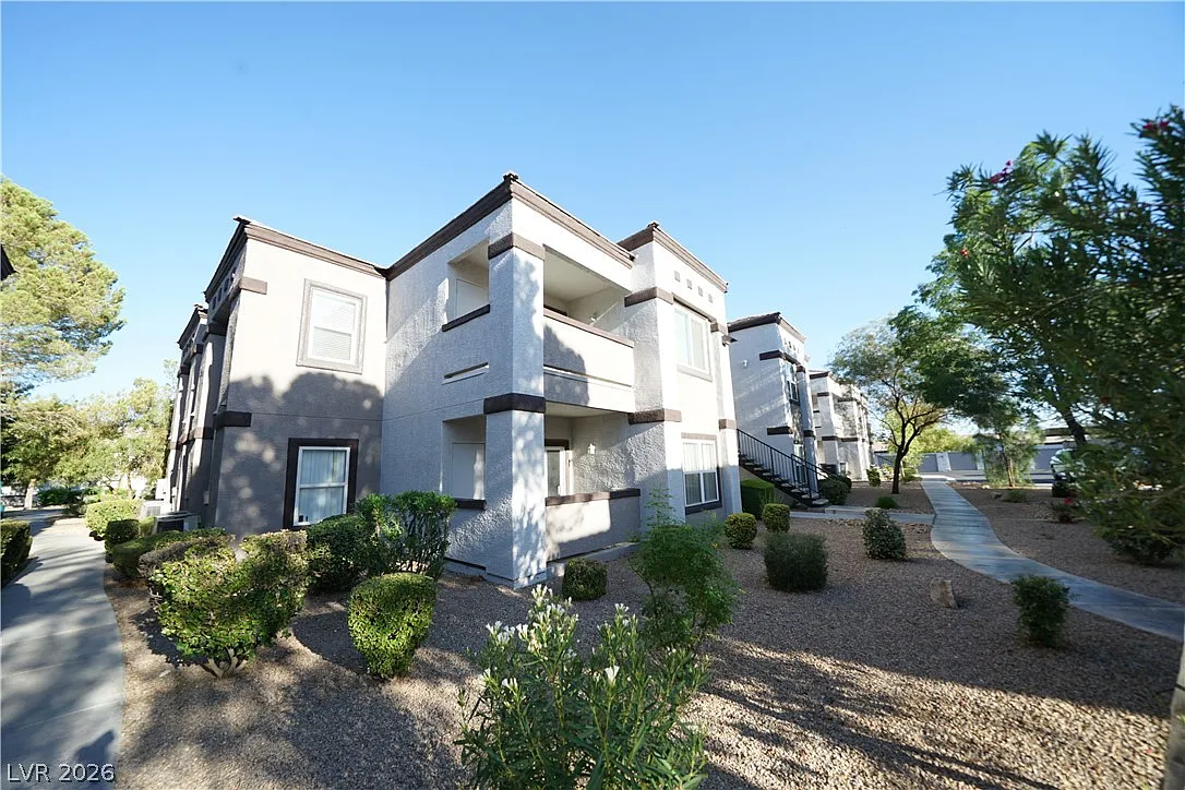 Building Photo - 7255 W Sunset Rd #2061